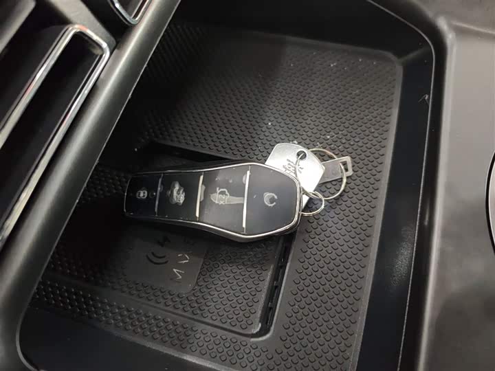 Фото 9 - BYD Sea Lion 05 DM-i Hybrid