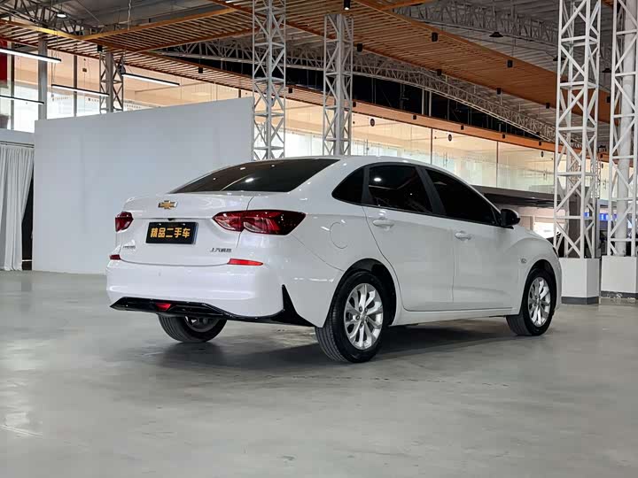 Фото 3 - Chevrolet Monza