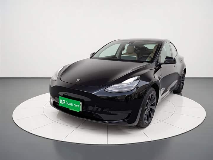 Фото 2 - Tesla Model Y
