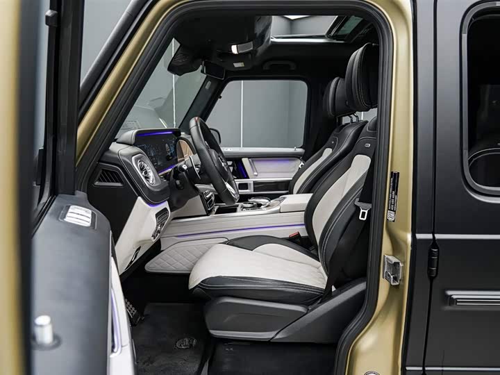 Фото 8 - Mercedes-Benz G-Class