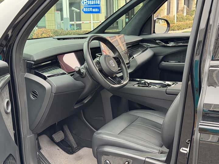 Фото 8 - Zeekr 009