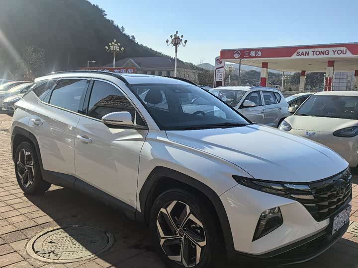 Фото 3 - Hyundai Tucson L
