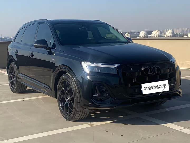 Фото 3 - Audi Q7