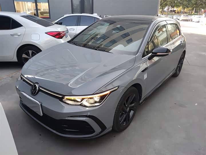 Фото 2 - Volkswagen Golf