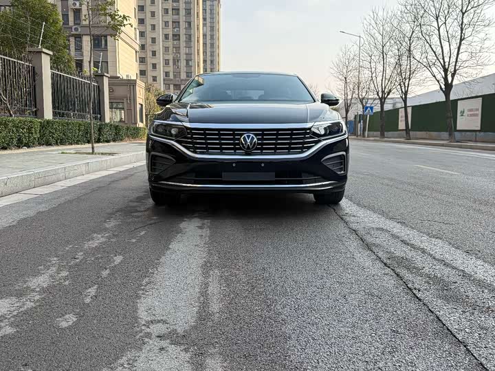 Фото 3 - Volkswagen Passat