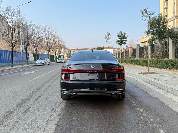 Фото 7 - Volkswagen Passat