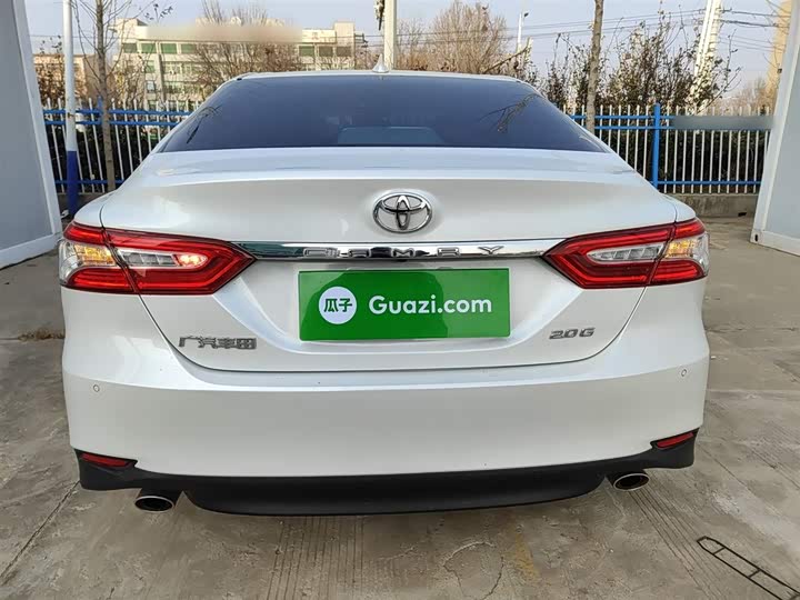 Фото 6 - Toyota Camry