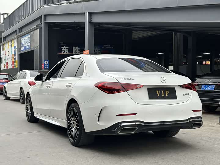 Фото 6 - Mercedes-Benz C-Class