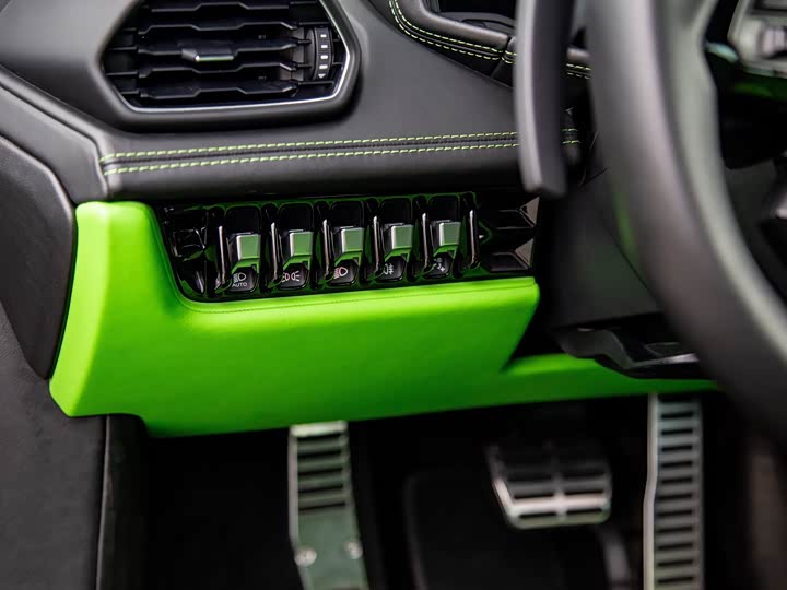 Фото 8 - Lamborghini Huracán