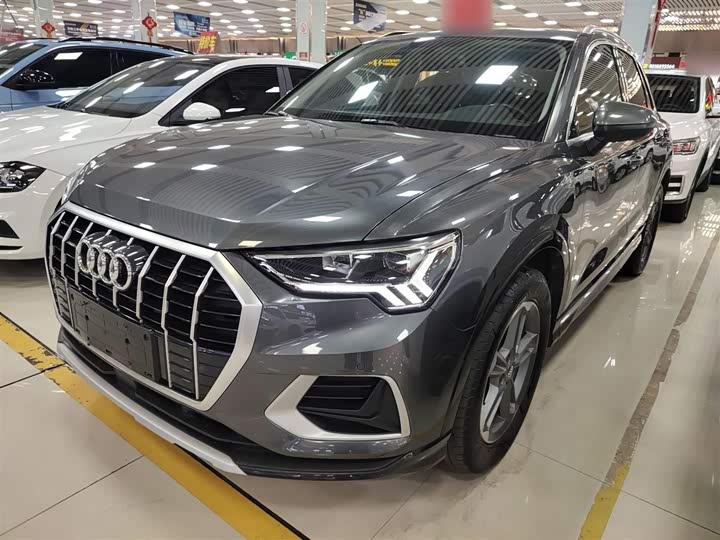 Фото 1 - Audi Q3