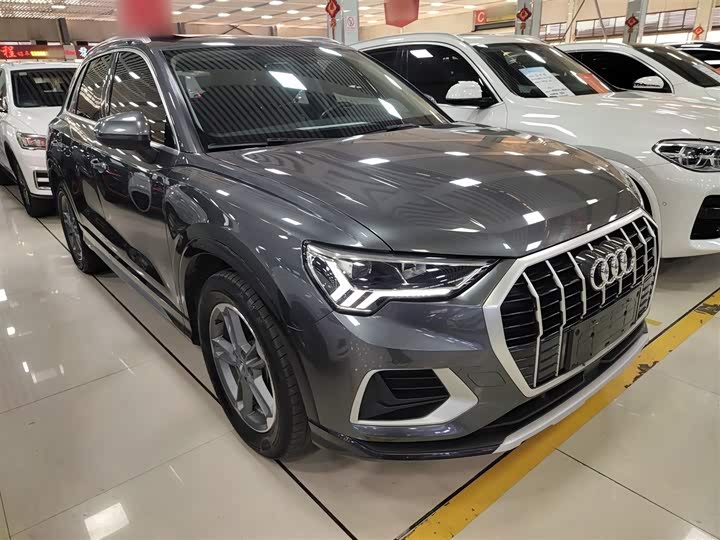 Фото 4 - Audi Q3