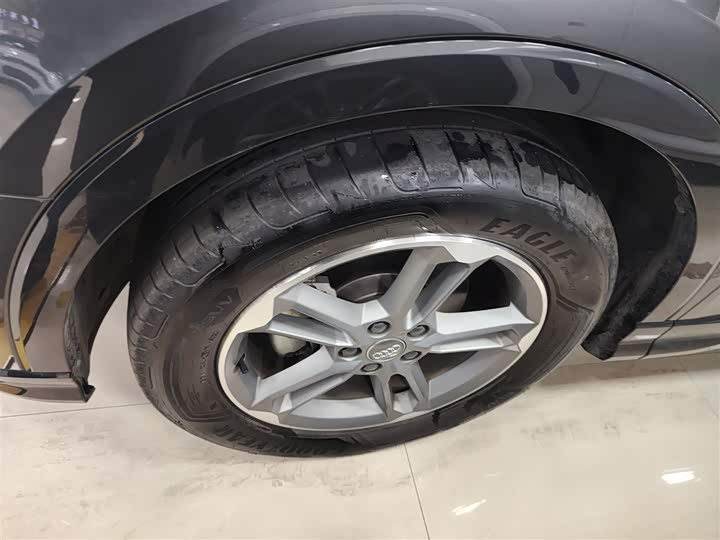 Фото 5 - Audi Q3