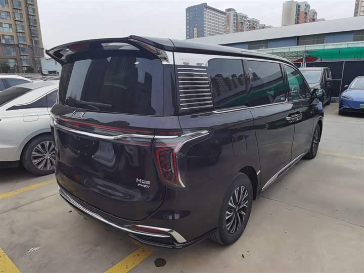 Фото 7 - Hongqi HQ9 Hybrid