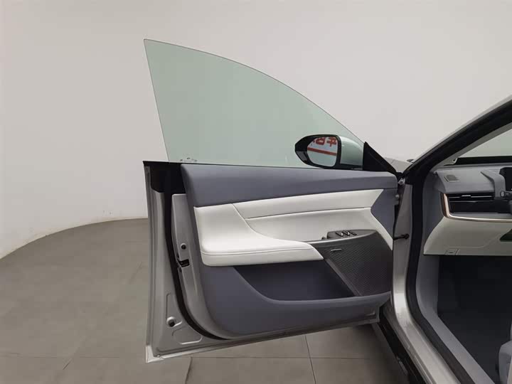 Фото 8 - Dongfeng Yipai eπ 007