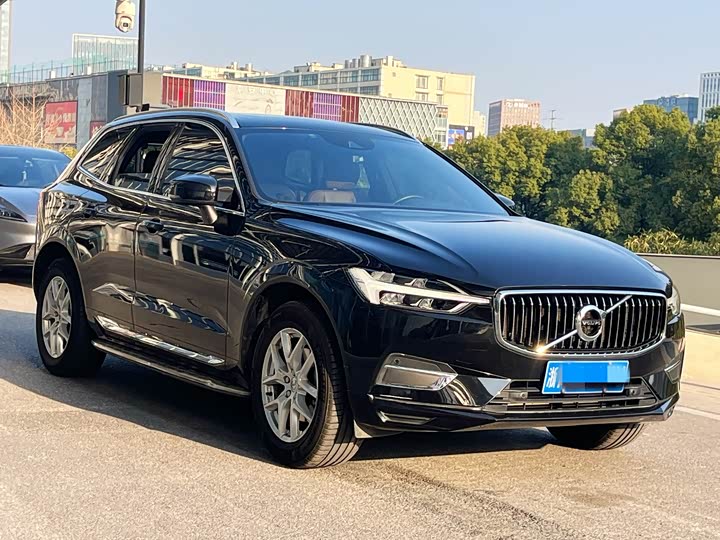 Фото 3 - Volvo XC60