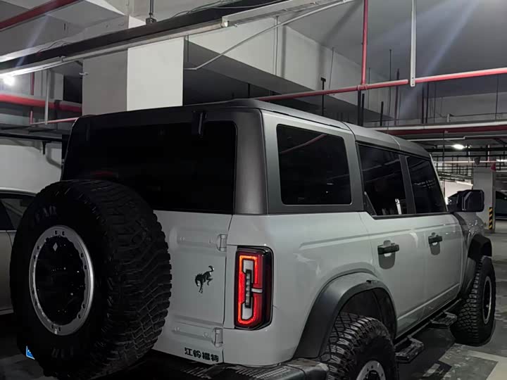 Фото 5 - Ford Bronco