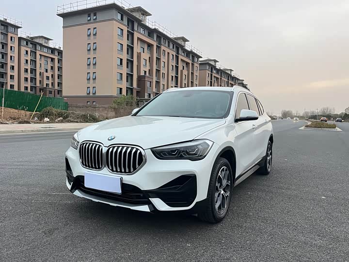 Фото 1 - BMW X1