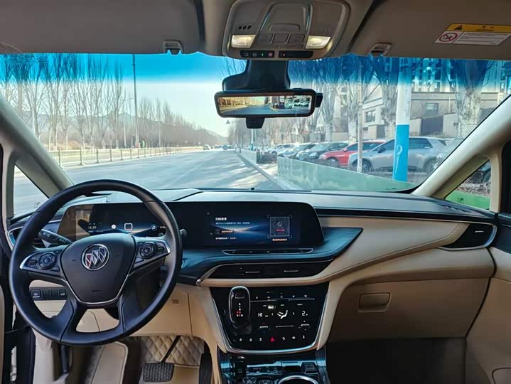 Фото 7 - Buick GL8 ES