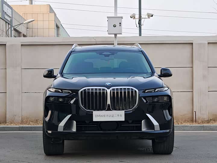 Фото 2 - BMW X7