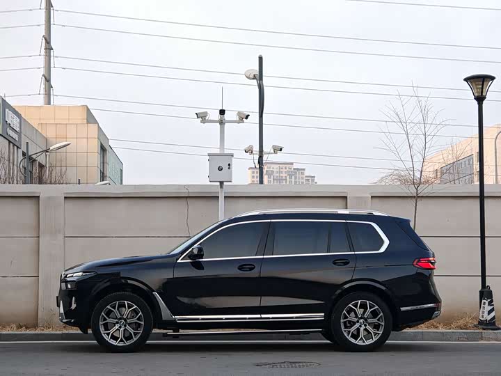 Фото 3 - BMW X7