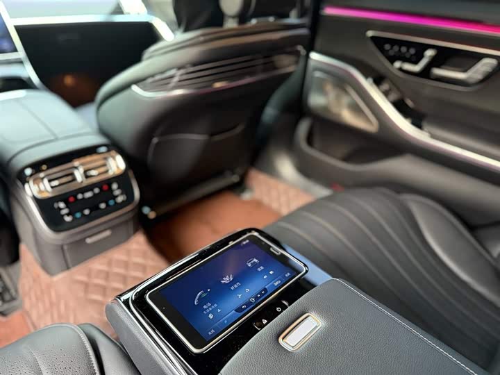 Фото 5 - Mercedes-Benz S-Class