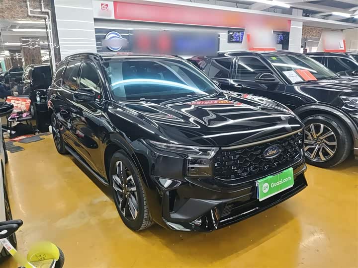 Фото 4 - Ford Edge