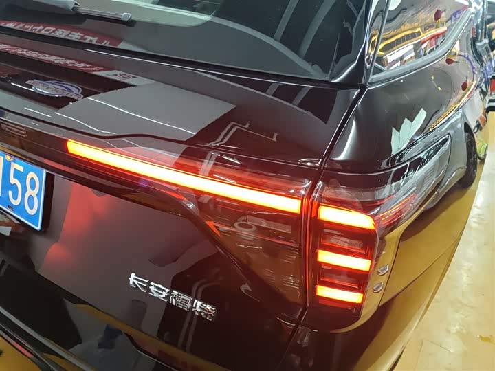 Фото 8 - Ford Edge