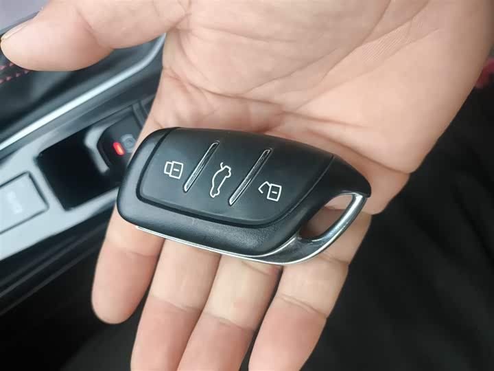 Фото 9 - MG Motor 5