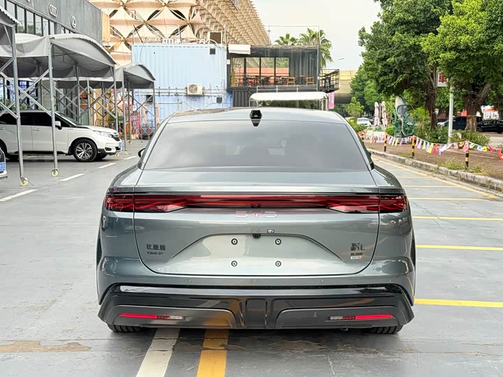 Фото 6 - BYD Han L