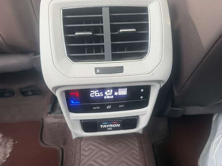 Фото 5 - Volkswagen Tayron