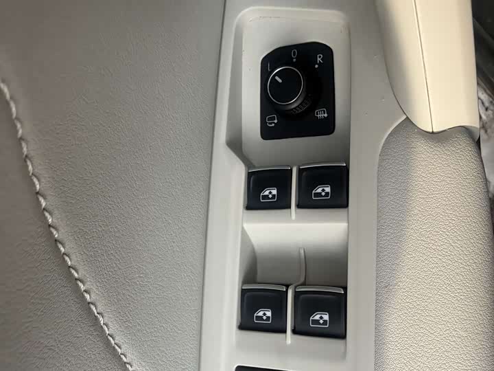 Фото 9 - Volkswagen Tayron