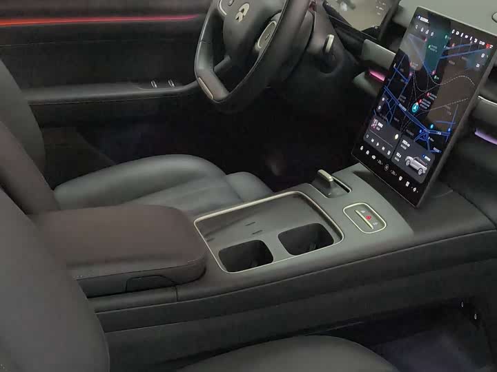 Фото 2 - Nio ES8