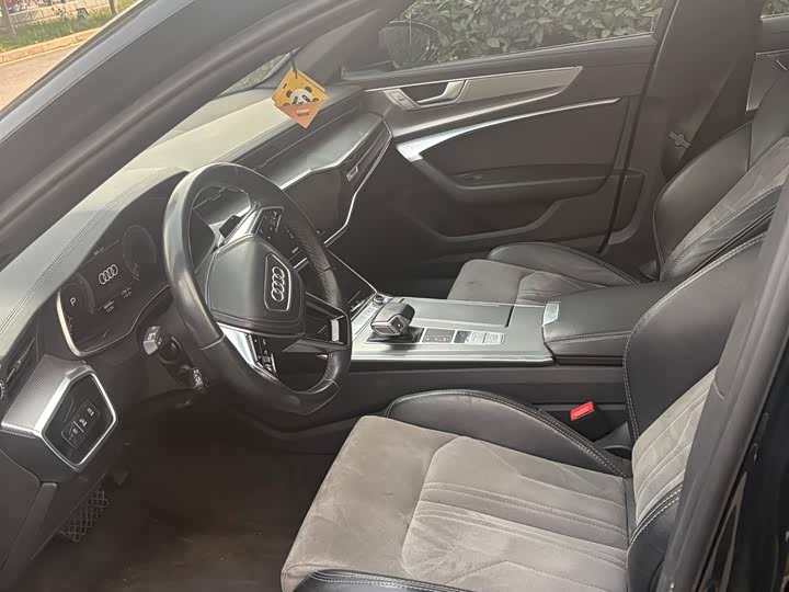 Фото 7 - Audi A6L