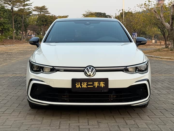 Фото 2 - Volkswagen Golf