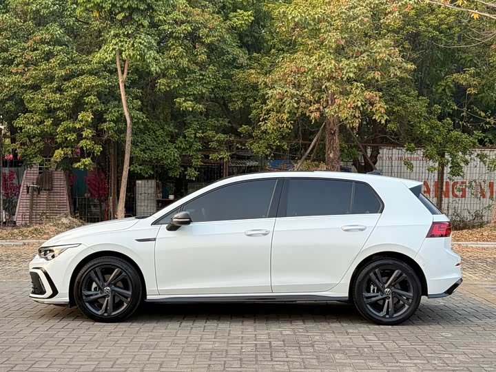 Фото 5 - Volkswagen Golf