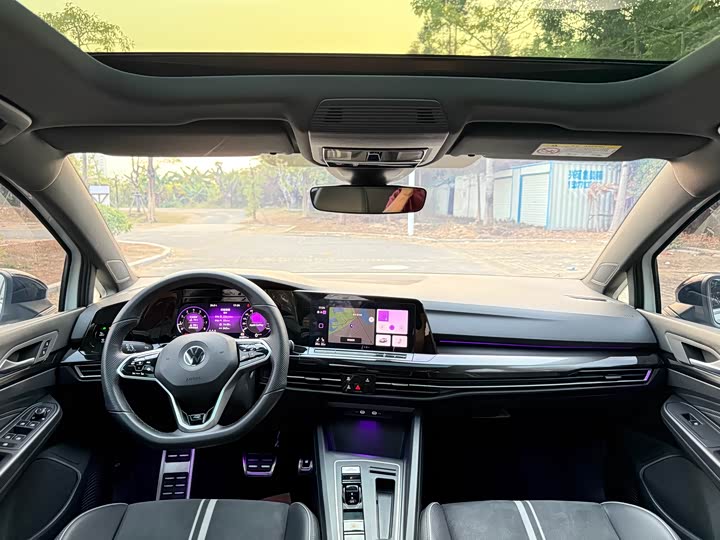 Фото 9 - Volkswagen Golf