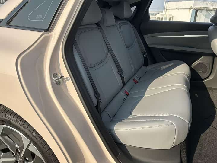 Фото 4 - XPeng Mona M03