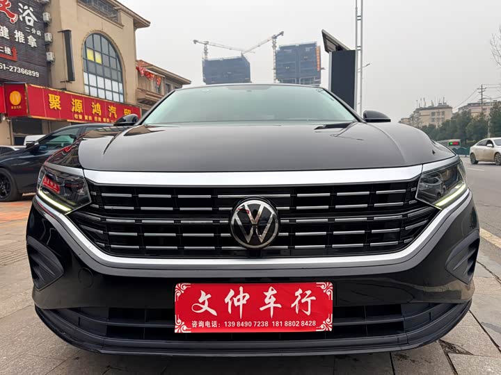 Фото 2 - Volkswagen Passat