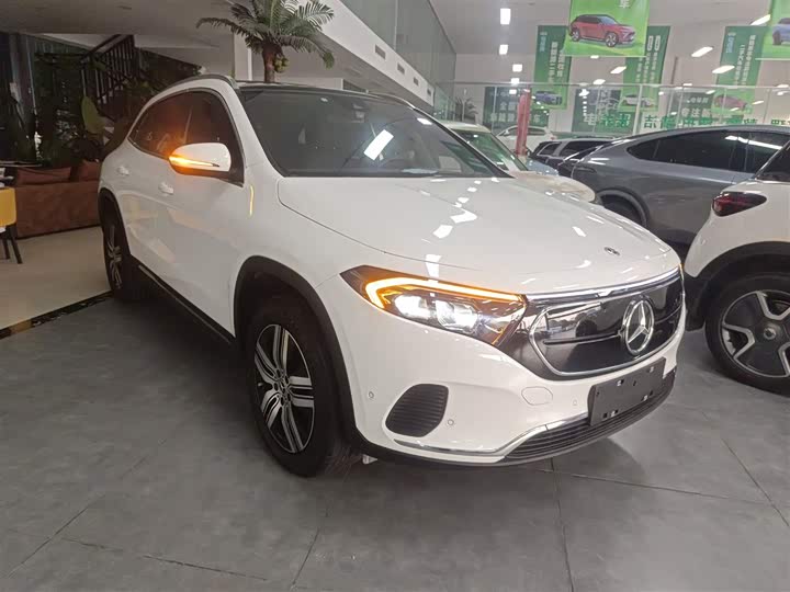 Фото 4 - Mercedes-Benz EQA