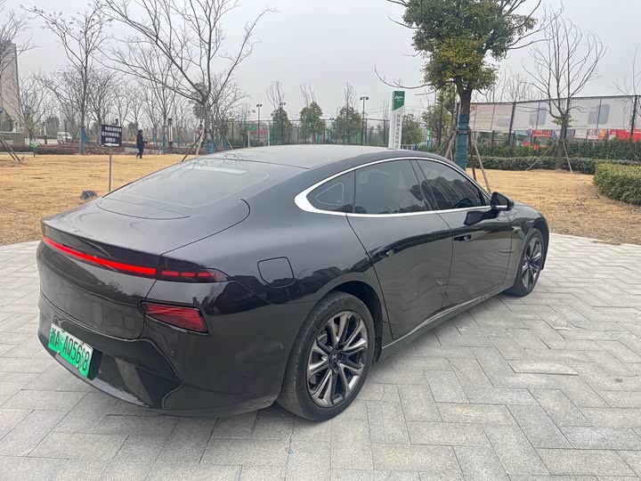 Фото 4 - XPeng P7