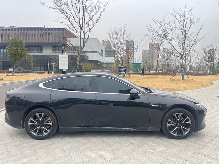 Фото 5 - XPeng P7