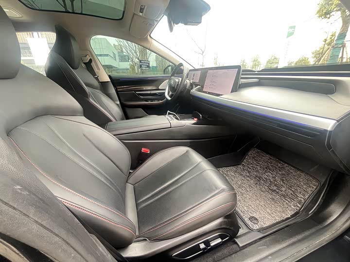 Фото 7 - XPeng P7