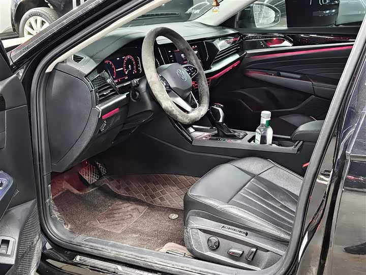 Фото 3 - Volkswagen Passat