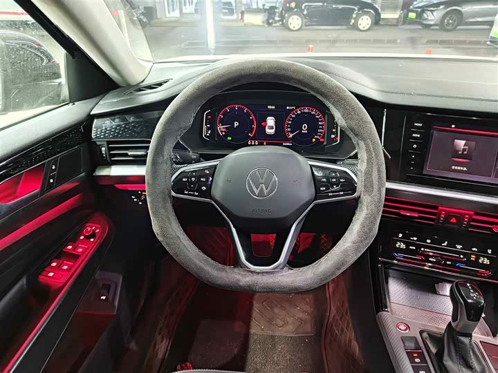 Фото 5 - Volkswagen Passat