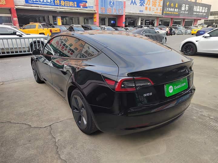 Фото 5 - Tesla Model 3