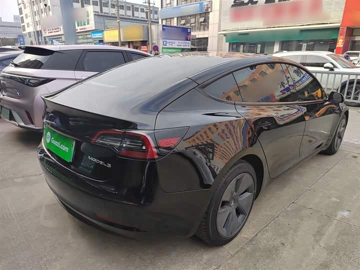 Фото 7 - Tesla Model 3
