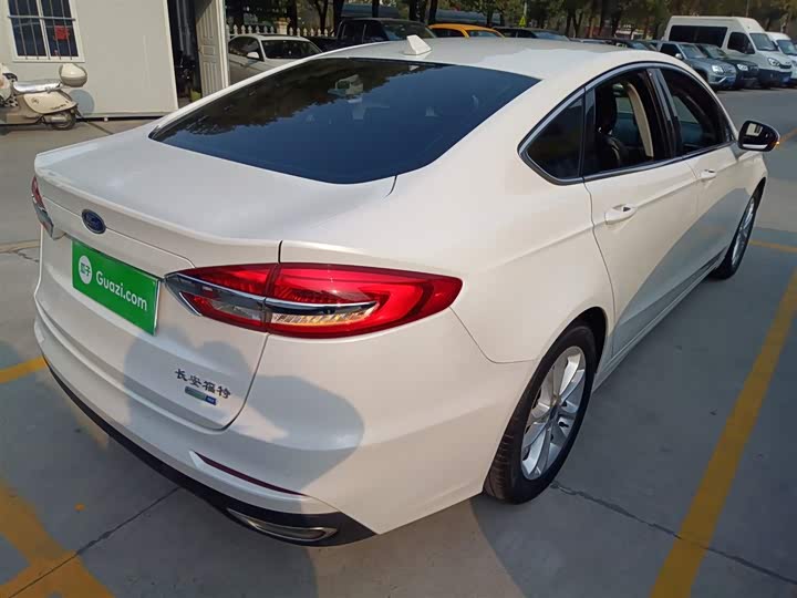 Фото 7 - Ford Mondeo