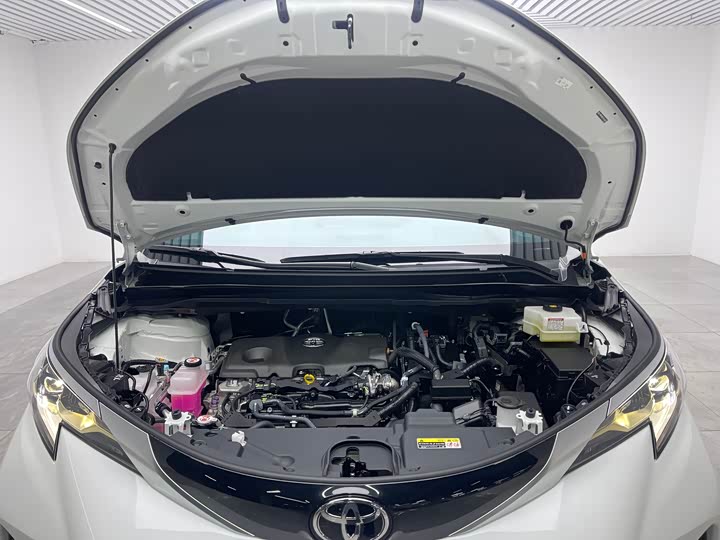 Фото 9 - Toyota Granvia