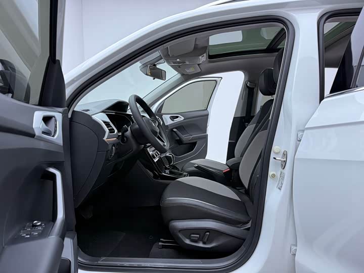 Фото 5 - Volkswagen Tacqua