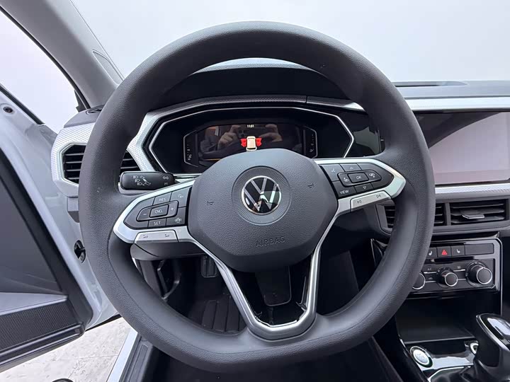 Фото 7 - Volkswagen Tacqua